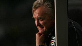 オシム元監督の追悼試合の特別ユニフォーム発表！ 胸には立ち姿、腕には関わった国の旗がデザイン