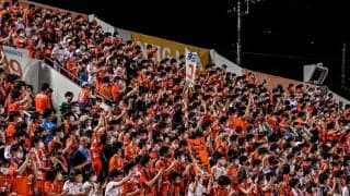 「これも即完売の予感」J1昇格の新潟が「ゴールドの限定Tシャツ」緊急販売！ サポーター待望の商品に、グッズ担当者に「ありがとうございます」の嵐！