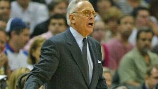 元ピストンズHCのブラウン氏が“軽度の健康問題”でメンフィス大から一時離れたと発表