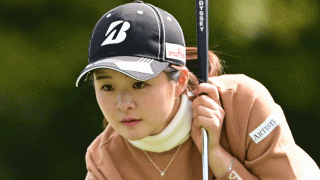 敗れた川崎春花の「性格の良さが出ますね」　涙と金田久美子と敬意あふれるハグに反響