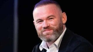 “巨大キャンディを舐めるルーニー”の仮装をした熱狂的ファンに本人も反応！「よく頑張った(笑)」