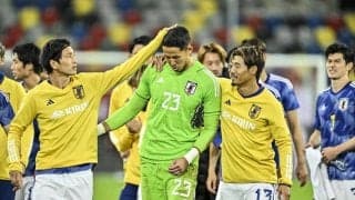 「白岳ユニ着てる!!」「久々のベガユニ姿」GKシュミットの日本代表選出を“各地”でお祝い！ J2クラブのファンにも日本代表選出の喜びが広がる