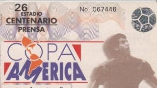 バールの男たちからにじみ出る諦念と、その本心【テレビCMからうかがえるW杯優勝国のサッカー文化】(1)