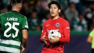 絶好調の秘訣？ 動じない鎌田大地の最強メンタル、PKレーザーポインターだけでなく味方のダイブやダンスにもマイペース