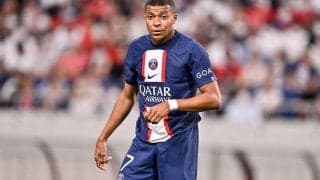 ｢ガッティがムバッペに振り回されて失点した｣!! フランス代表FWムバッペが体を掴まれてもゴール! PSGのユベントス撃破に貢献した先制ゴールの｢決定的写真｣