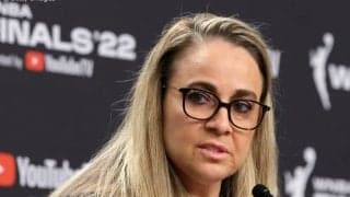 ラスベガス・エーセズをWNBA初優勝へ導いたベッキー・ハモンHCが『ESPN』のアナリストへ