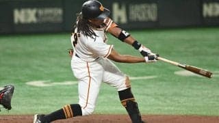 巨人ウォーカーが侍サブマリン粉砕　左翼へ勝ち越し3ラン、弾丸ライナーで場内騒然