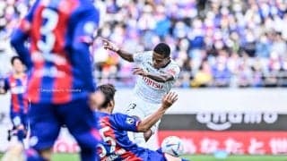 「感動です」「彼らの涙は…最高に美しい」川崎の選手が見せた試合後の「男泣き姿」がサポーターの心を打つ！ 激戦を制すも優勝ならず、ピッチで感情あらわに