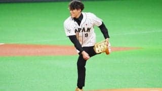引退の糸井氏、侍J始球式で金グラブ投げ入れ　新庄監督の要望は「やらなしょうがない」