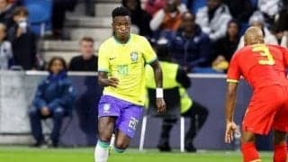 カタールＷ杯でブレイク期待のブラジル代表ヴィニシウス。風間八宏が「劇的に成長している」と見る一番の理由はなにか