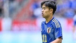 「天使か?」「可愛くてにやけた」ソシエダ・久保建英の”同僚MF”、ベンチの天井に「頭ごっつん」シーンが注目される