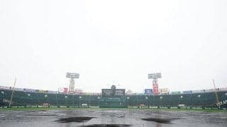 大学準硬式野球、史上初“甲子園”が無念の雨天中止　日本一決定戦は始球式のみ開催
