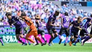 「愛を感じる」「好きです」京都のJ1残留を横山由依さんが「ユニフォーム姿」の写真で祝福！ 再観戦を約束するメッセージにファンが反応！