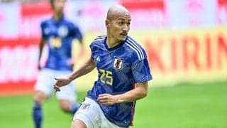 「この撮り方かっこいいな」日本代表FW前田大然らセルティックの「W杯戦士の集合写真」に好反応 ！ 並んだ4人にファン注目