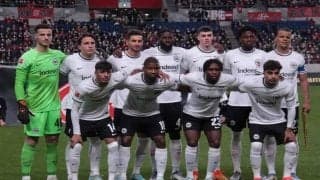 来日中のフランクフルト選手が浅草寺に！浅草らしい龍の法被も完璧に着こなす「ハマりすぎ」