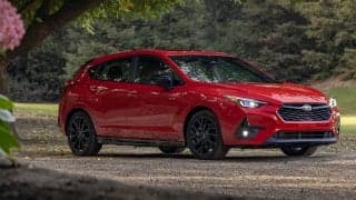 SUBARU、新型「インプレッサ」を世界初公開