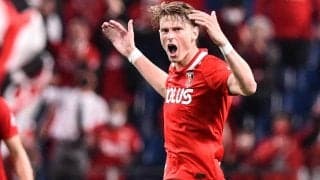 浦和ユンカーを描いた高校生サポーターの“黒板アート”に本人が反応！高校生はデンマーク語で感謝