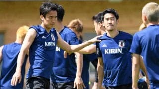 「カイザーとリハビリ」手術明けの香川真司が長谷部誠との豪華合トレを報告！「朝からスプリントしまくってました」