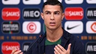 「自分が話したい時に話す」C・ロナウドが会見にサプライズ登場し自身の騒動に言及、W杯へは「最高の形でスタートする準備ができている」