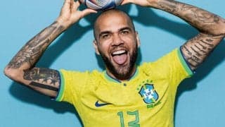 D・アウベスが自身の哲学を披露、元同僚ムバッペには成長促す「チームメイトとは…」