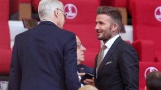 「おぉ！私のアイドルたち」英米戦前にベッカム氏がNFLのレジェンドとキャッチボール「大一番が楽しみだ」