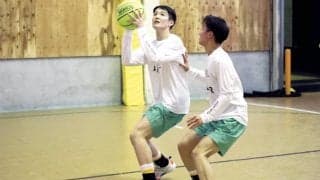 全ての中高生に知ってほしい！ 基本のシュートを決め切る極意〈レイアップ編(4)〉[リバイバル記事]