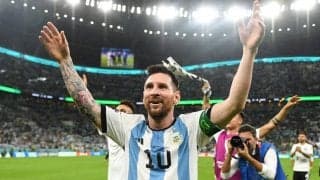 メキシコ戦でチームを救うミドル、メッシ「諦めるわけにはいかない」