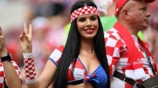 「美しい王女」元ミス・クロアチアの女性サポーターの“ハイレグ”姿が物議、カタールでの“セクシー”衣装に「他国の文化を尊重すべき」