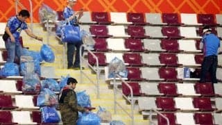 「ふざけるな」、「恥を知れ」イギリスの記者が日本サポーターのゴミ捨て動画投稿し批判も、“逆再生”と分かり炎上中「なぜこんなことをする？」