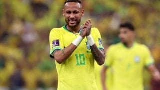 完成度高め！ブラジル観客席に現れたネイマールのそっくりさんに周囲の観客が殺到