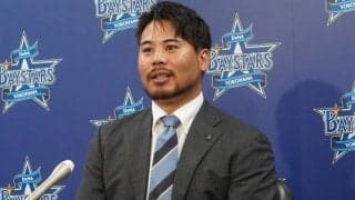 ヒゲ蓄えて契約交渉…DeNA浜口が6300万円で更改　「米国に行くのでなめられないように」