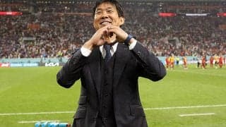 見事な采配で首位通過に導いた森保一監督、「チーム一丸となって最後まで戦ってくれた」