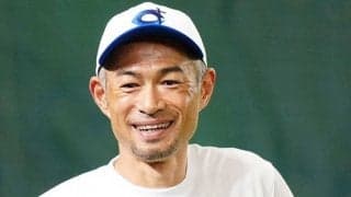 イチロー氏、また進学校をサプライズ訪問　ノック449本に生徒は涙「自分の限界見て」