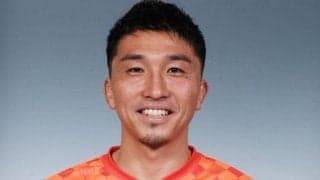長野が秋山拓也と契約更新　「最高の景色を見るために全力で」