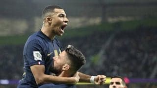 ｢これから同僚になるからな｣フランス代表FWムバッペとポーランド代表FWレバンドフスキが試合後に会話する写真で、まさかの｢大喜利大会｣開始! 