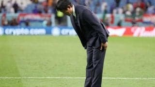 「尊敬に値する」スタンドに深々とお辞儀する森保監督に海外からも反響「日本を称賛しないのは難しい」