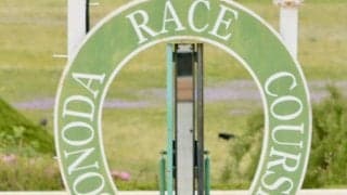 園田競馬 7Rが雷雨により取りやめ