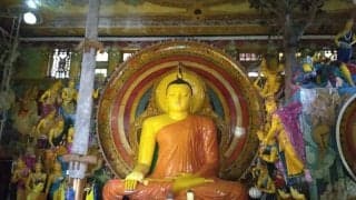 信用ならないフレンドリーな隣人や自称・銀行員【カタールW杯からの帰途で見つけた懐かしい風景】(2)