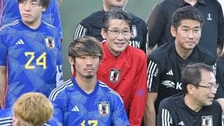 「ジンときてしまいました」日本代表帯同シェフが「レジェンド2人とのW杯現地写真」公開！ 「悔しい想いを知っている人」のタグを付け、サムライブルーの歴史を感じさせる