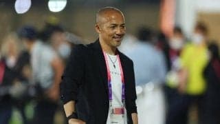 「民族衣装似合いすぎです笑」「溶け込んでる」小野伸二が公開した「カタール現地写真」にファン大反響！ 「空き時間に色んな所が見れました」とW杯開催地から報告投稿