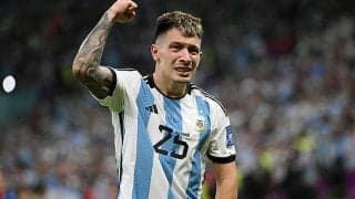 リサンドロ・マルティネスが苦しんだ4強入りに感極まる…試合後インタビューで男泣き