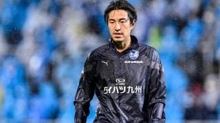 「まさかのグルージャ入り⁉️」元日本代表・金崎夢生と来季J3の盛岡・秋田豊社長の「意味深な握手写真」公開！ SNS上では「ネタなのかガチなのか…」と大騒ぎに