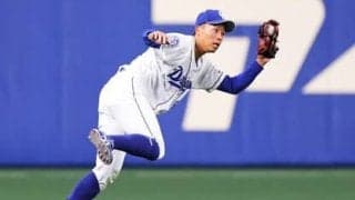 井端弘和が「両リーグNo. 1」と評した外野手は？　セ・リーグのGグラブ賞9人を総括