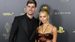 「僕はなんてラッキーだ」W杯で失意のクルトワがバカンス、モデル妻の水着姿にベタ惚れでファンも称賛「美しい」「最高だ」