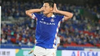 「とても素敵です」宮市亮の息子と並んで歩く親子ショットが反響！30代突入を報告し「時間が流れるのは本当に早い」