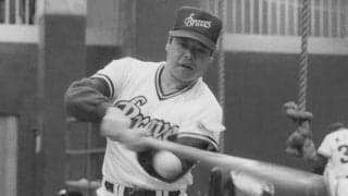 567発の大打者にまさかの禁断ボール　激怒覚悟も…18歳が成功した“売名行為”