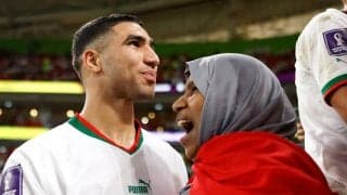 「うっとりする」「本当に美しい」W杯で生まれた感動のワンシーン、母親の愛が詰まった瞬間が壁画に「モロッコはみんなの心を奪った」