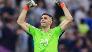 「よくやった、エミ」　アルゼンチン代表守護神の活躍を、恩師ヴェンゲル氏も称賛