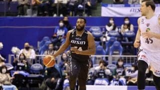 三河が琉球の連勝を「7」でストップ…ガードナーが33得点を挙げて勝利の立役者に