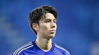 「かわいい～」日本代表・田中碧がガチャピン＆ムックと「お茶目な信号機」に！ W杯戦士が見せた国民的キャラクターとの3ショット